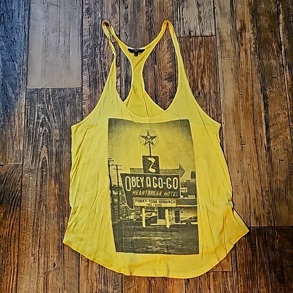 Large OBEY tank